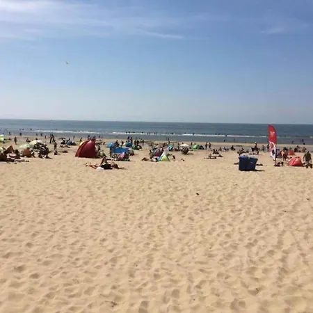 Nyaraló Comfortable By The In Egmond Rinnegom